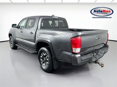 Used 2019 Toyota Tacoma TRD Off-Road image 5