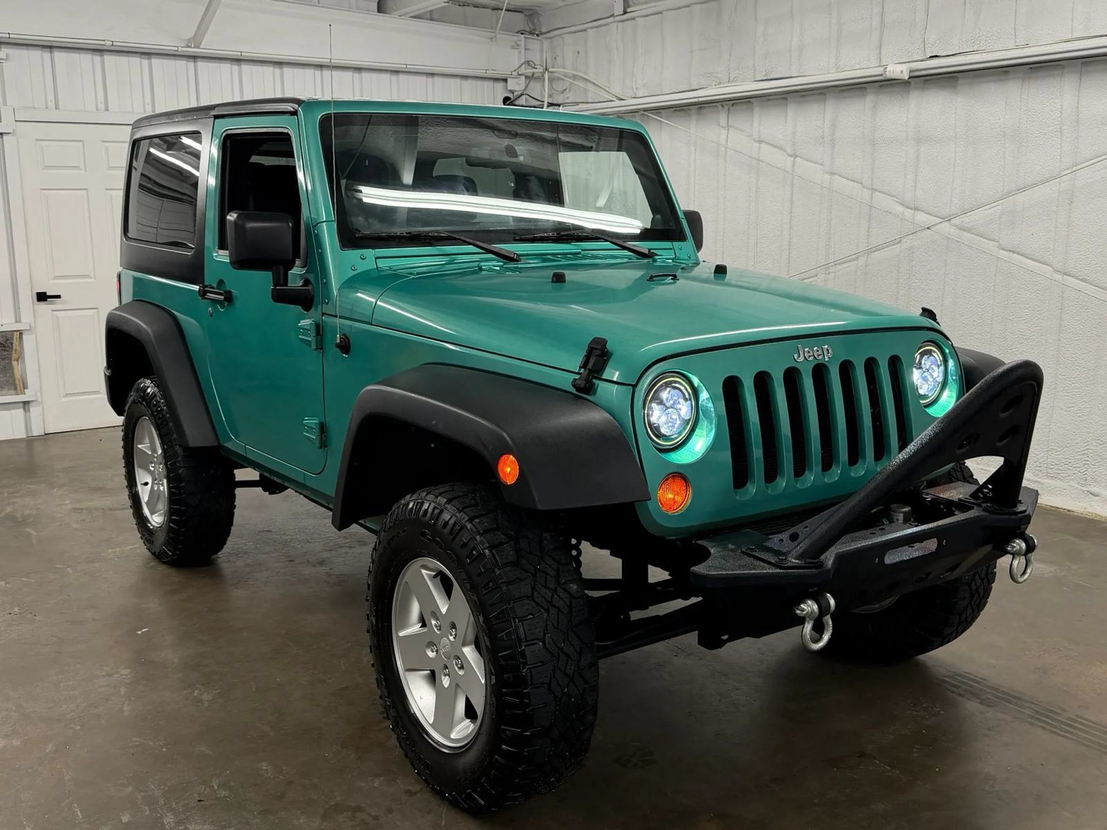 Used 2013 Jeep Wrangler Sport AWD/4WD image 2