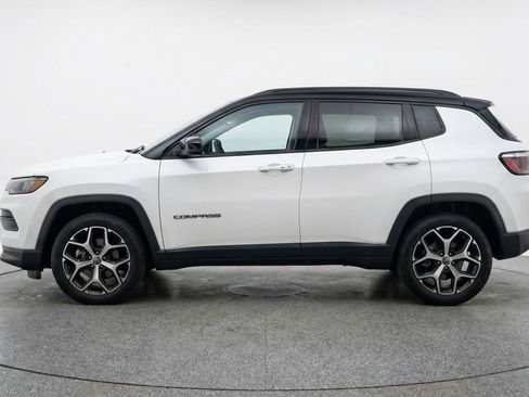 Used 2025 Jeep Compass Limited AWD/4WD image 5