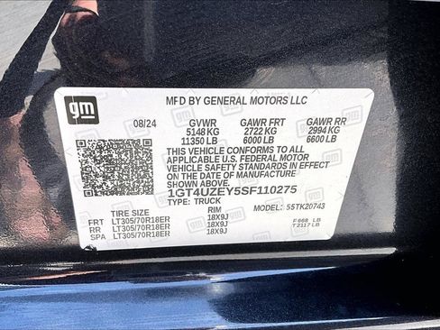 Used 2025 GMC Sierra 2500 AT4X AWD/4WD image 21