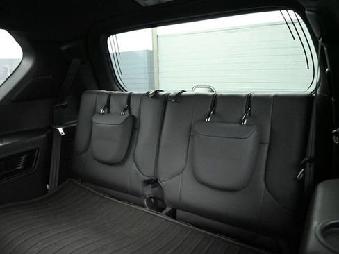 Used 2023 Lexus GX 460 Premium w/ Accessory Package AWD/4WD image 24