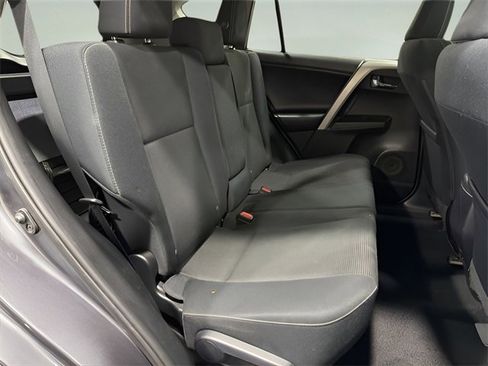 Used 2016 Toyota RAV4 XLE image 31