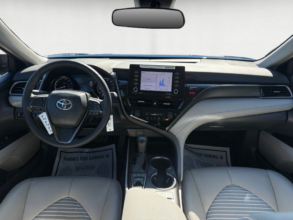 Used 2024 Toyota Camry SE w/ Cold Weather Package AWD/4WD image 10