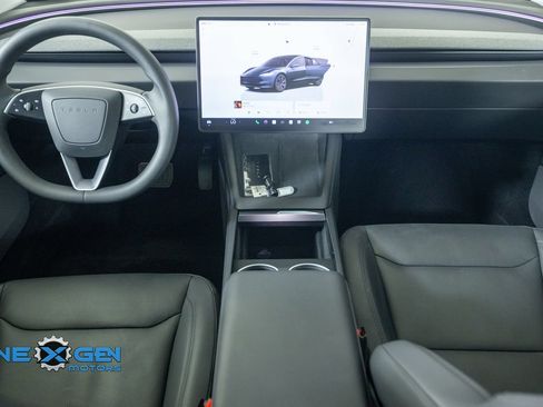 Used 2025 Tesla Model 3 Long Range AWD/4WD image 27