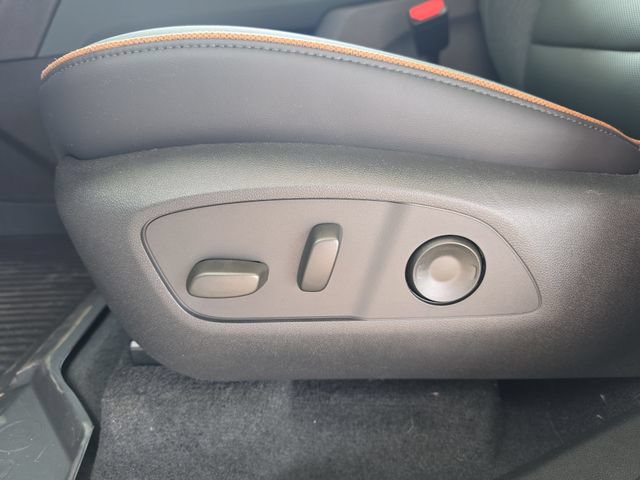 New 2026 GMC Acadia AT4 w/ Luxury Package AWD/4WD image 24