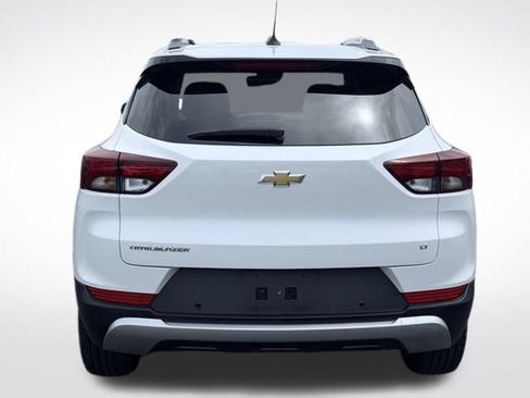 Used 2022 Chevrolet TrailBlazer LT w/ Convenience Package FWD image 7
