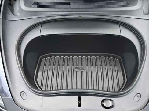 Used 2024 Tesla Model 3 Standard Range RWD image 18