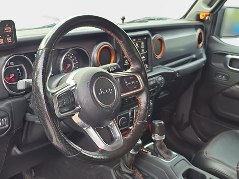 Used 2021 Jeep Gladiator Mojave AWD/4WD image 13