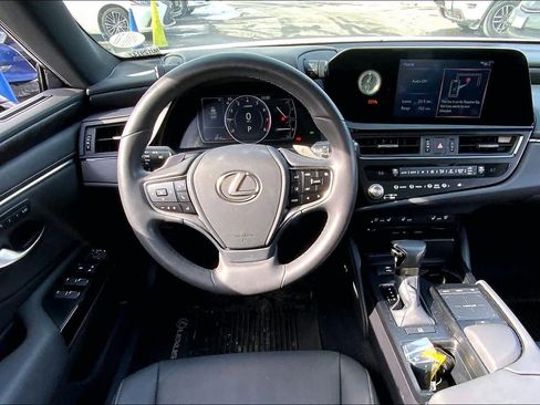 Used 2022 Lexus ES 350 w/ Premium Package image 6