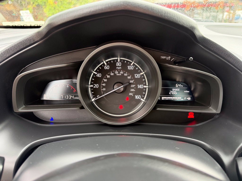 Used 2018 MAZDA MAZDA3 Touring FWD image 21