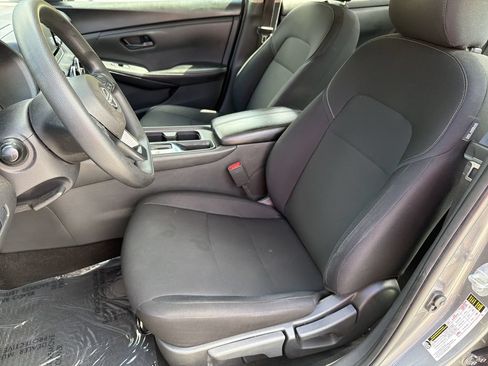 Used 2024 Nissan Sentra S FWD image 17