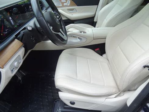 Used 2022 Mercedes-Benz GLS 450 4MATIC image 6