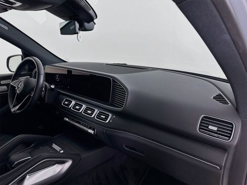 Used 2025 Mercedes-Benz GLE 350 4MATIC image 32