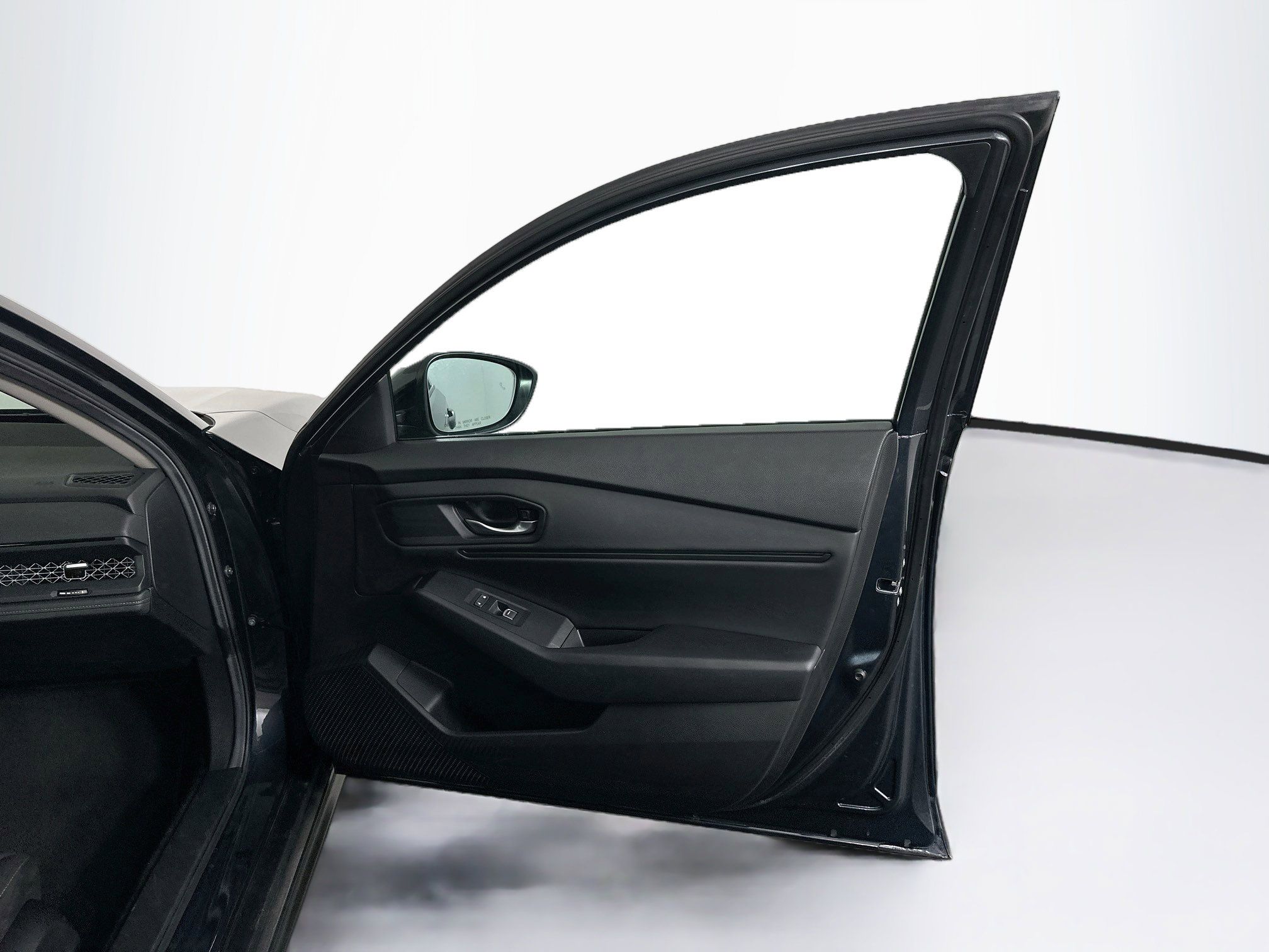 Used 2025 Honda Accord SE image 29