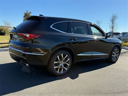 Used 2023 Acura MDX SH-AWD w/ Technology Package image 19