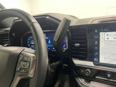 Used 2024 Chevrolet Silverado 3500 High Country w/ High Country Premium Package AWD/4WD image 21