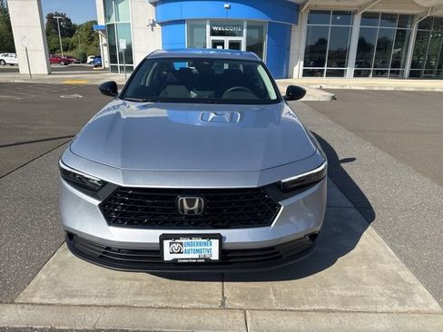 New 2025 Honda Accord SE image 15