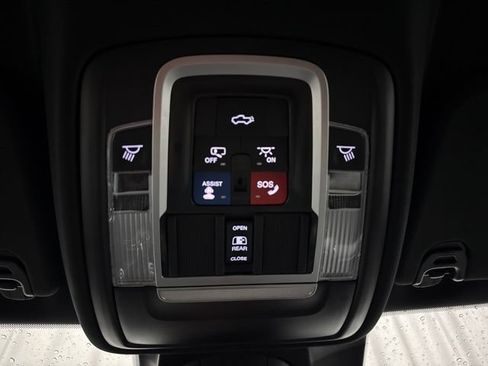 Used 2023 RAM 1500 Laramie AWD/4WD image 26