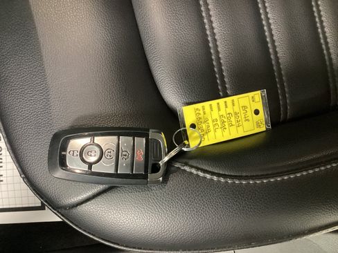 Used 2024 Ford Edge SEL w/ Convenience Package AWD/4WD image 34