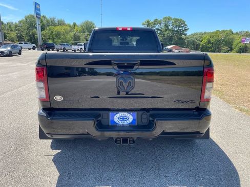 Used 2024 RAM 3500 Big Horn w/ Night Edition AWD/4WD image 5