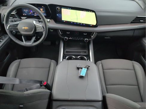 Used 2025 Chevrolet Tahoe LS image 28