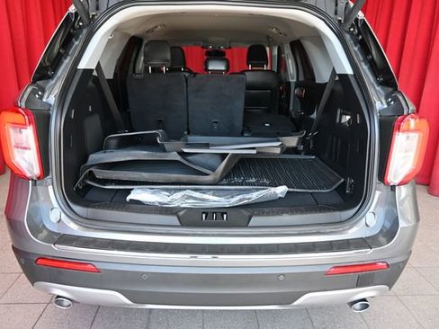 Used 2023 Ford Explorer Limited w/ Hybrid Equipment Group 310A image 9