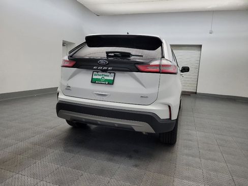 Used 2023 Ford Edge SEL image 7