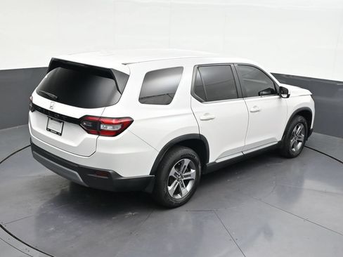 Used 2023 Honda Pilot EX-L image 13