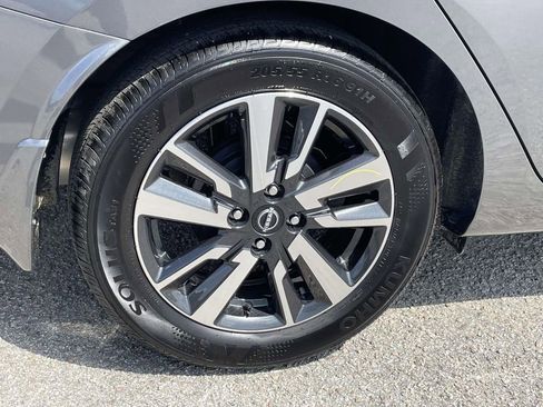 Used 2025 Nissan Versa S w/ S Plus Package image 7