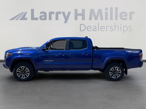 Used 2023 Toyota Tacoma TRD Sport AWD/4WD image 2