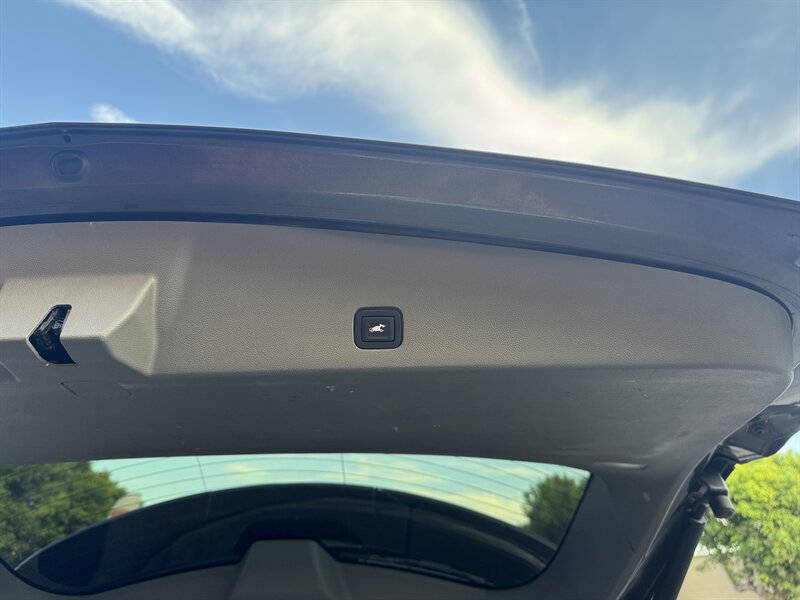 Used 2020 Cadillac XT6 Premium Luxury AWD/4WD image 21