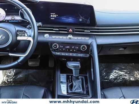 Certified 2023 Hyundai Elantra Limited FWD image 13