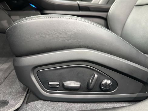 Certified 2025 Porsche Taycan Turbo image 31