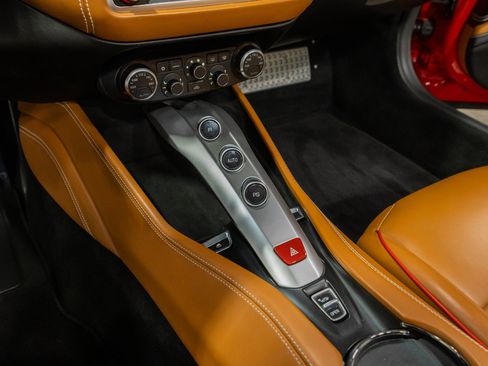Used 2015 Ferrari California T RWD image 47