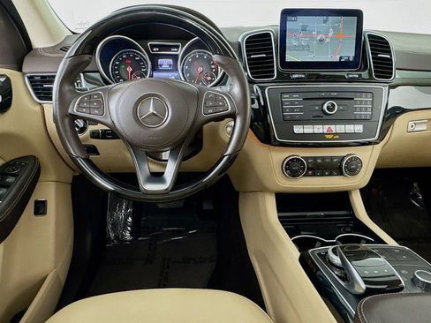 Used 2017 Mercedes-Benz GLS 450 4MATIC image 5