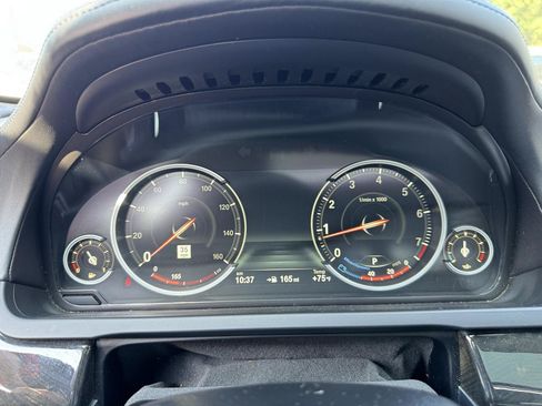 Used 2015 BMW 750Li RWD image 29