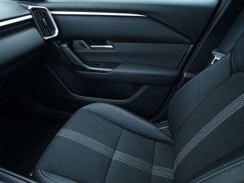 Used 2025 MAZDA CX-50 AWD 2.5 S w/ Premium Package image 7