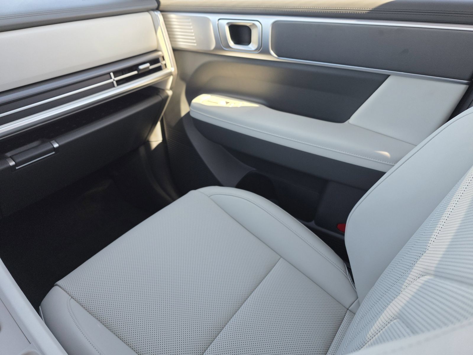 New 2026 Hyundai Santa Fe SEL FWD image 11