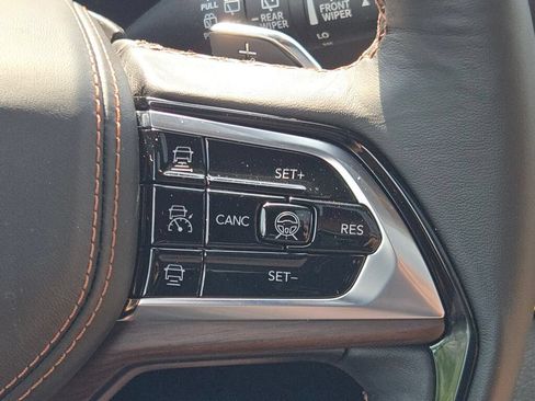 Certified 2025 Jeep Grand Cherokee Summit w/ Adv Protech Group IV AWD/4WD image 31