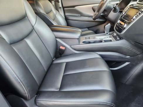 Used 2023 Nissan Murano SV image 12