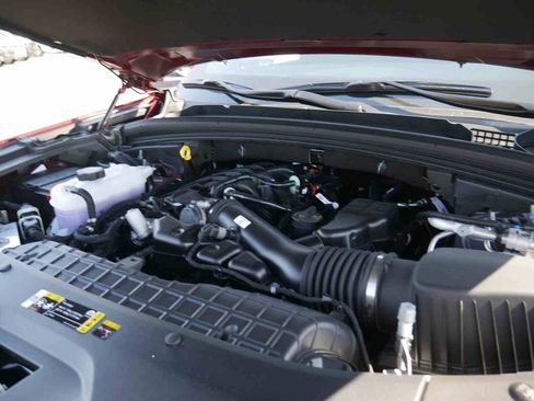 New 2025 Jeep Grand Cherokee L Laredo image 9