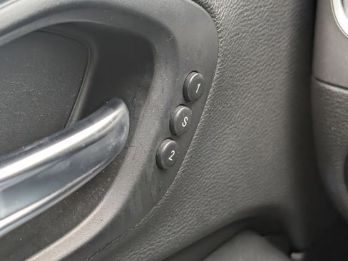 Used 2019 Jeep Cherokee Limited image 8