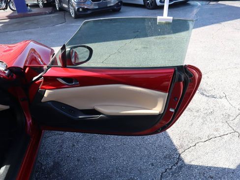 Used 2017 MAZDA MX-5 Miata RF Grand Touring RWD image 10