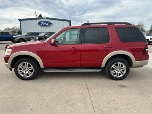 Used 2010 Ford Explorer Eddie Bauer image 3