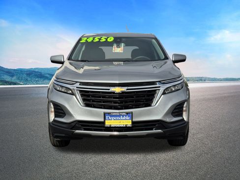 Used 2023 Chevrolet Equinox LT image 3