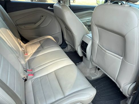 Used 2016 Ford Escape SE w/ SE Leather Comfort Package AWD/4WD image 15