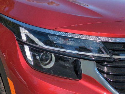 New 2026 Kia Seltos S image 10