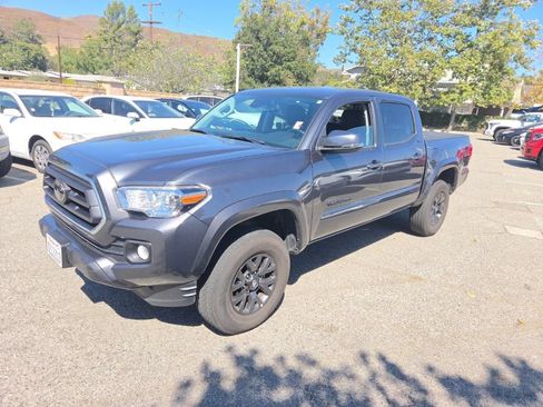 Used 2023 Toyota Tacoma SR5 w/ Technology Package AWD/4WD image 1