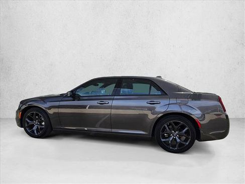 Used 2023 Chrysler 300 S RWD image 8