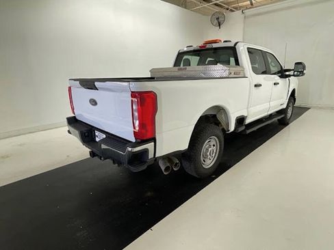 Used 2024 Ford F250 XL w/ FX4 Off-Road Package AWD/4WD image 6